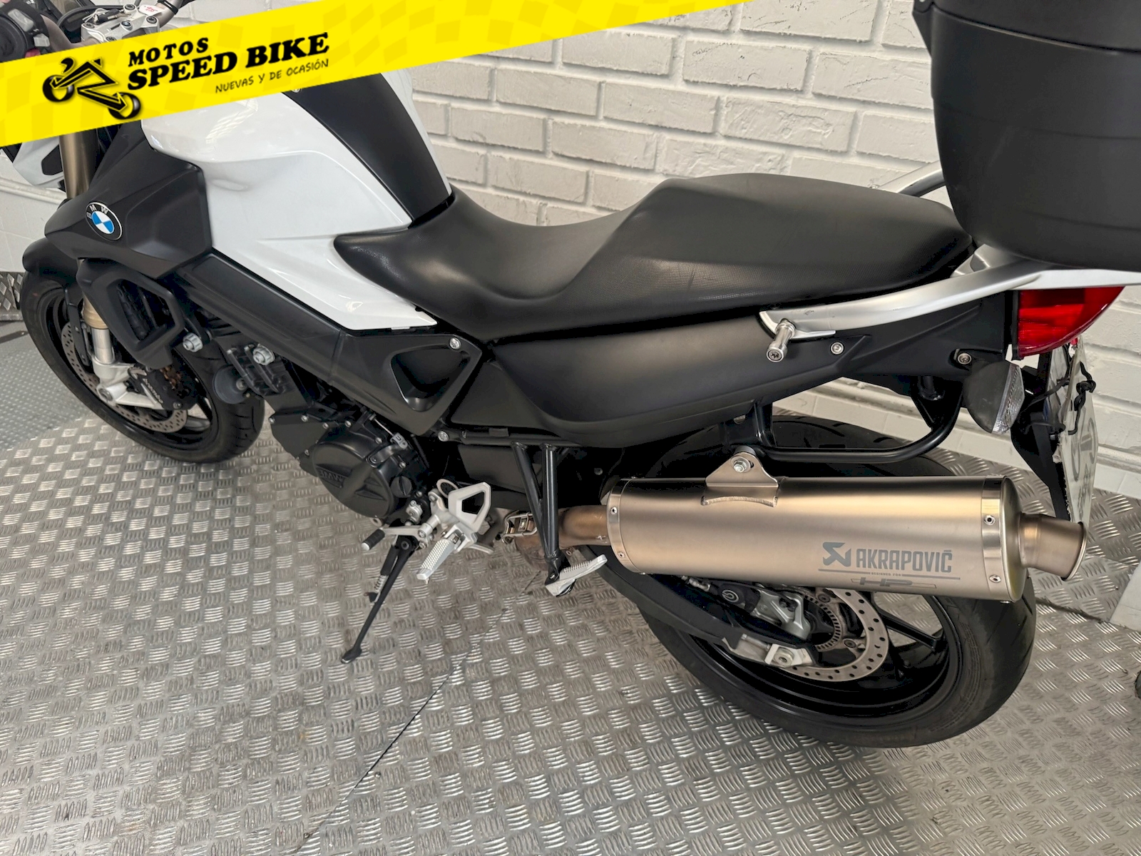 BMW F 800R de ocasión en Madrid - imagen 13