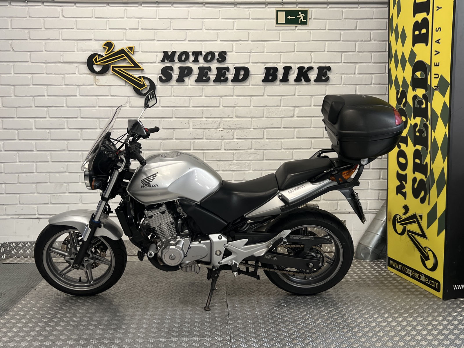 Honda CBF 500 de ocasión en Madrid - imagen 5