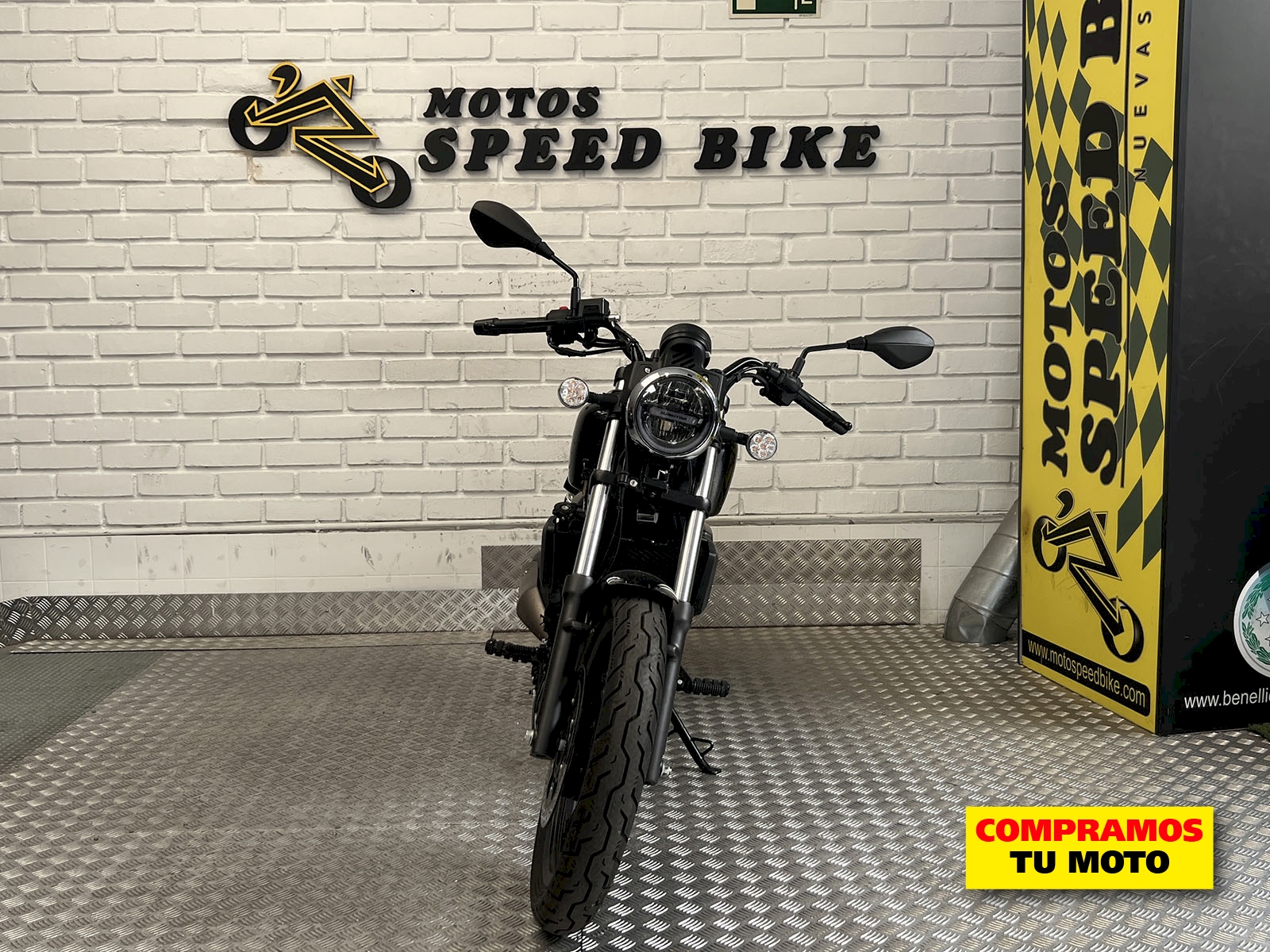 QJ Motor SRV 125 de ocasión en Madrid - imagen 6