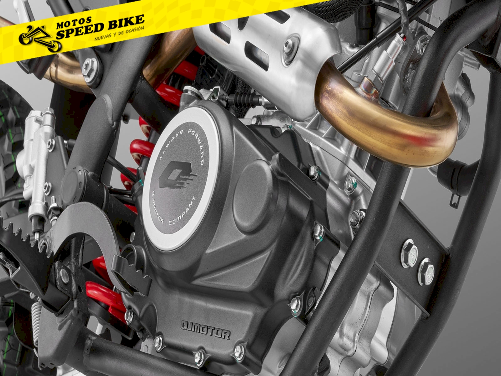 QJ Motor SRT 125 DX en Madrid - imagen 4