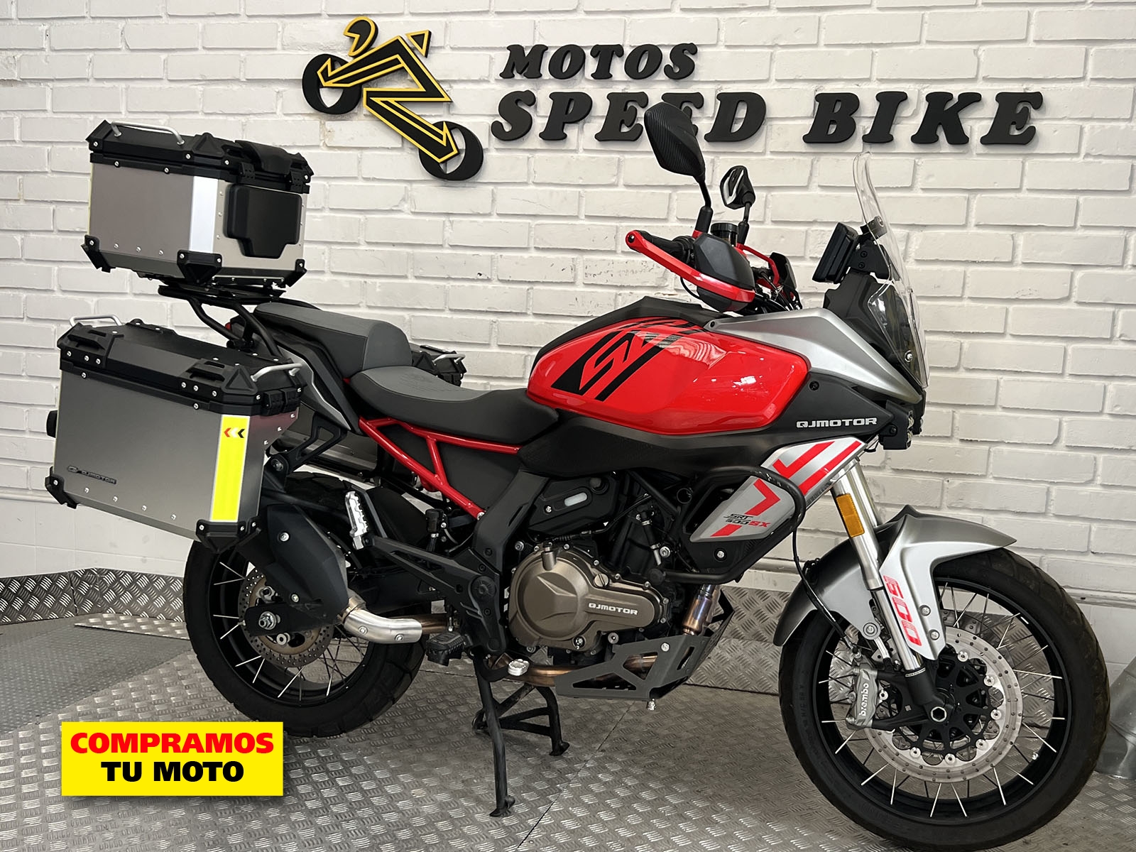 QJ Motor SRT 600 SX de ocasión en Madrid - imagen 2