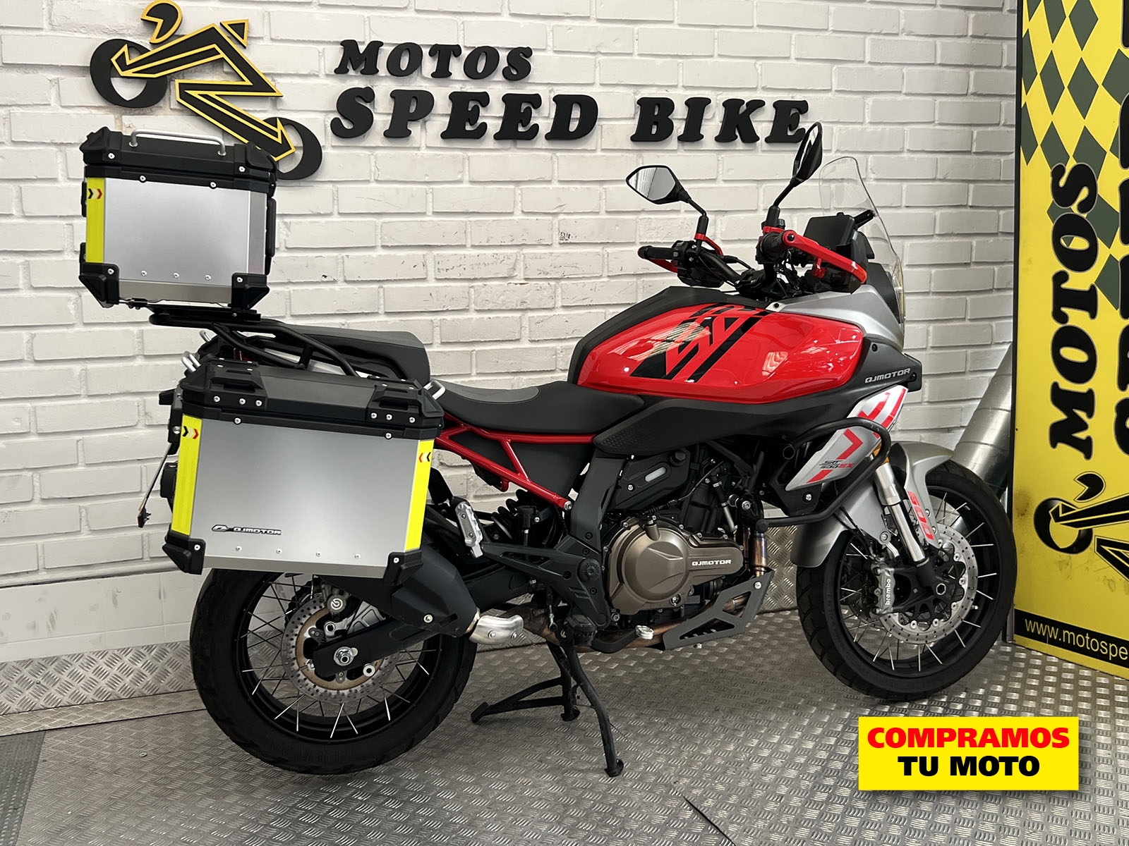 QJ Motor SRT 600 SX de ocasión en Madrid - imagen 4