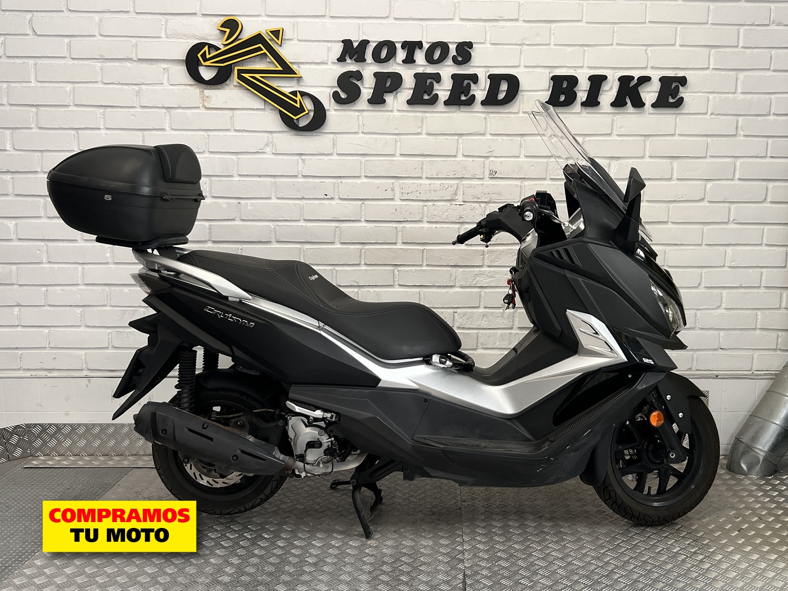 Sym Cruisym 125i de ocasión en Madrid - imagen 5