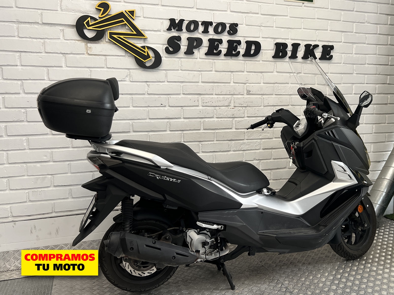 Sym Cruisym 125i de ocasión en Madrid - imagen 4