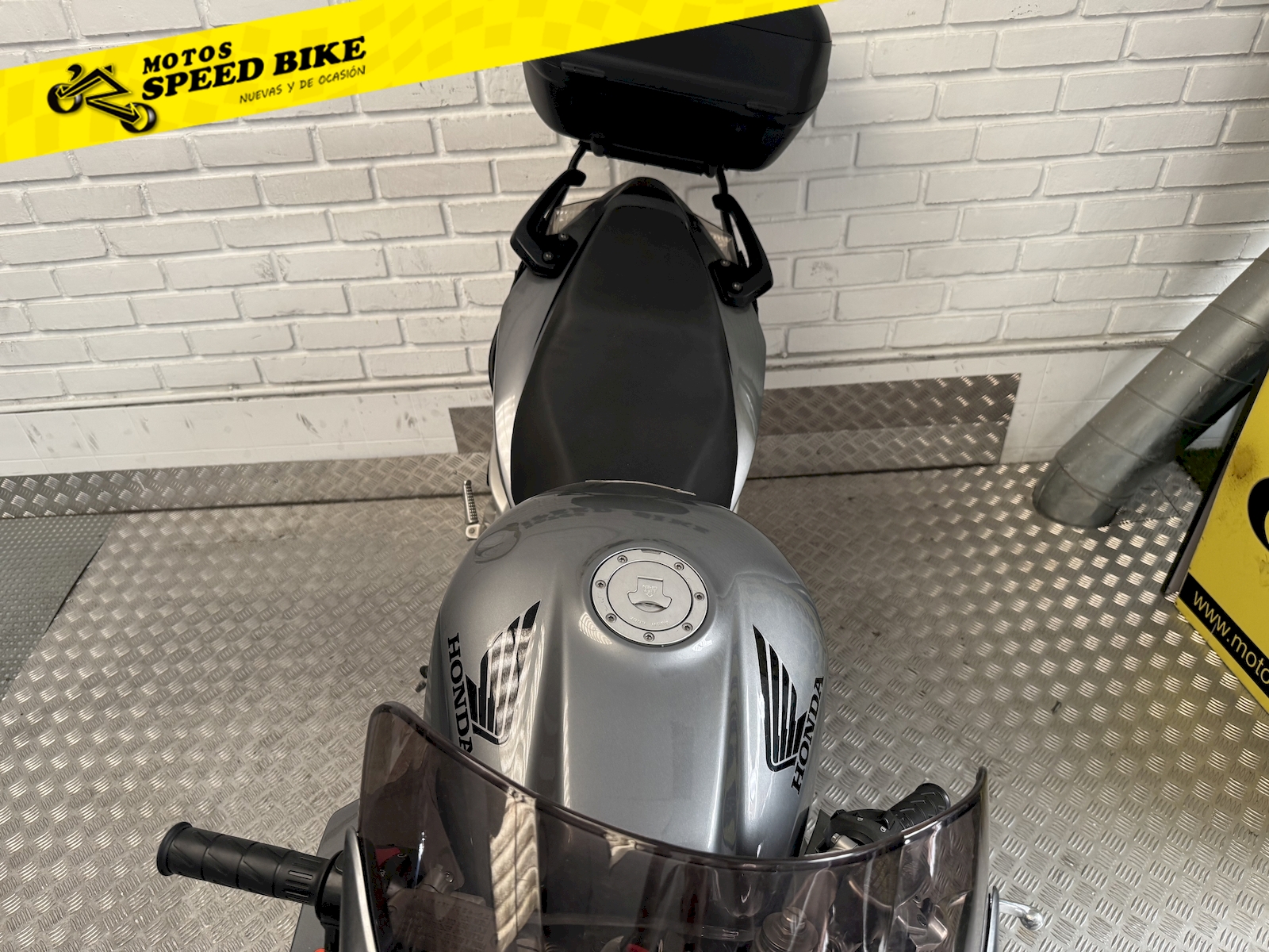 Honda VFR 800 Fi ABS de ocasión en Madrid - imagen 7