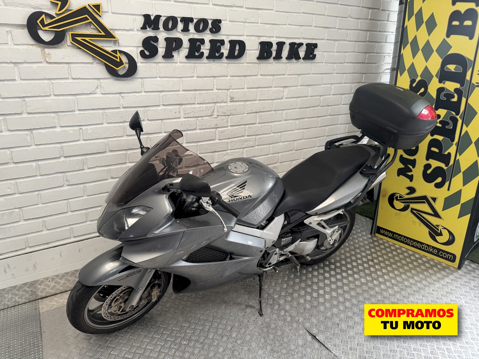 Honda VFR 800 Fi ABS de ocasión en Madrid - imagen 14