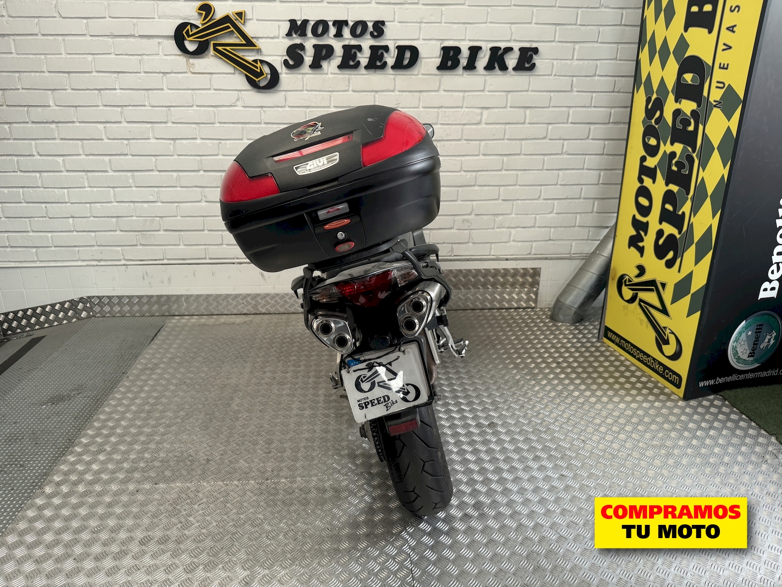 Honda VFR 800 Fi ABS de ocasión en Madrid - imagen 16