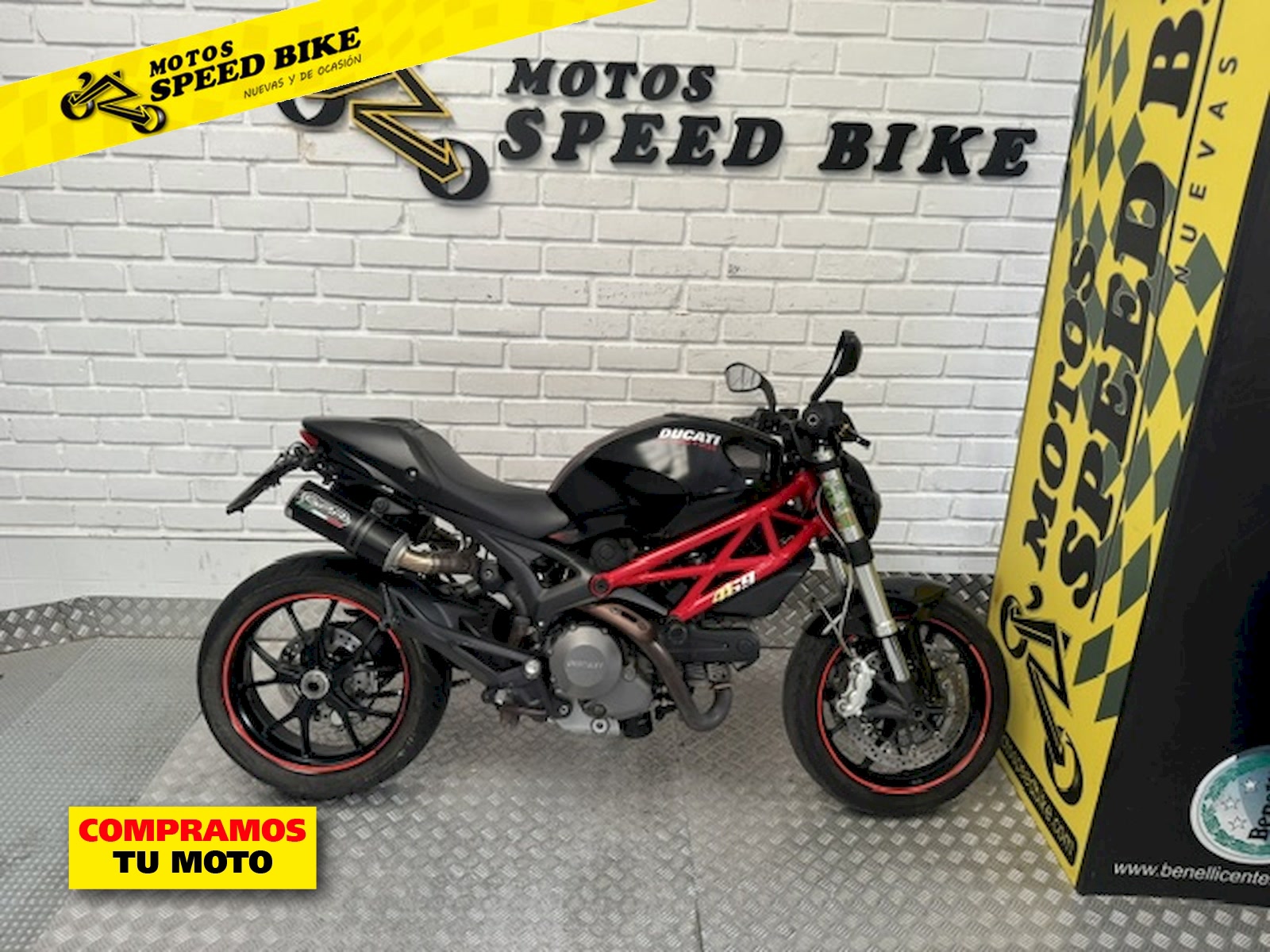 Ducati Monster 796