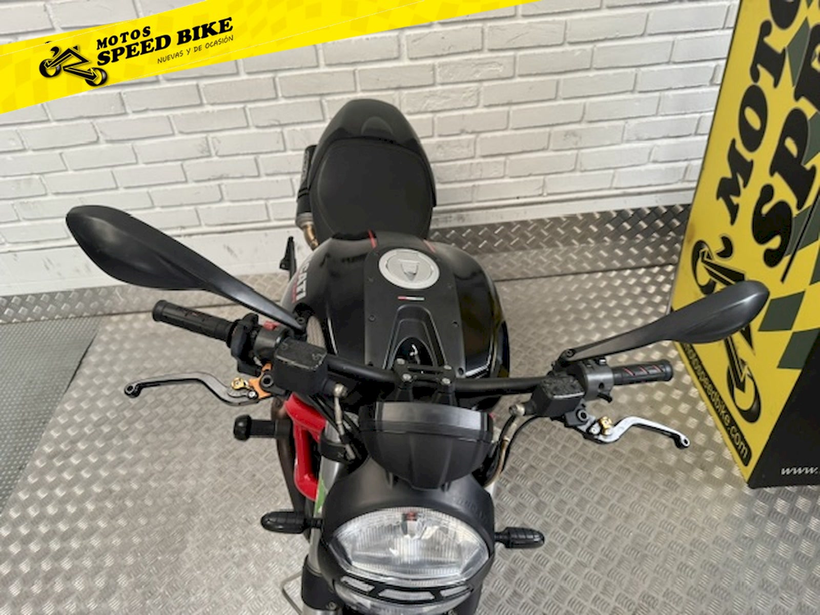 Ducati Monster 796 de ocasión en Madrid - imagen 7