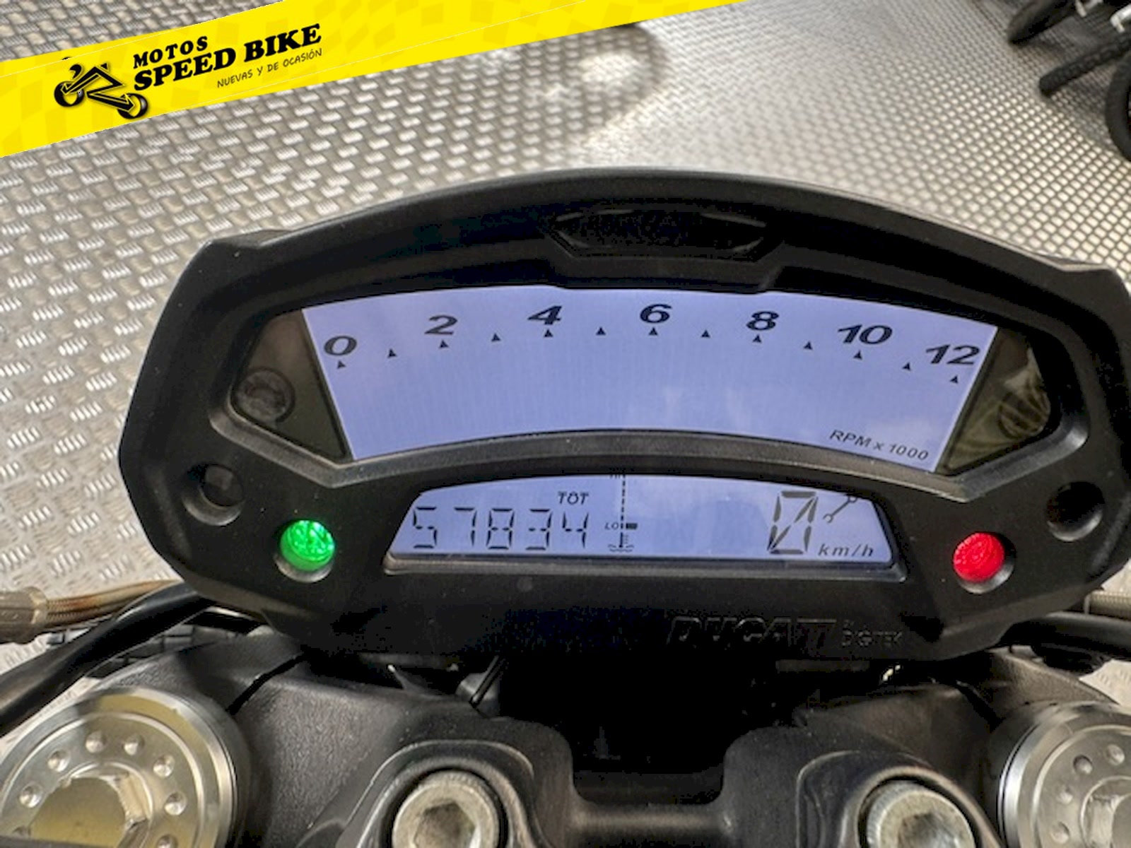 Ducati Monster 796 de ocasión en Madrid - imagen 9