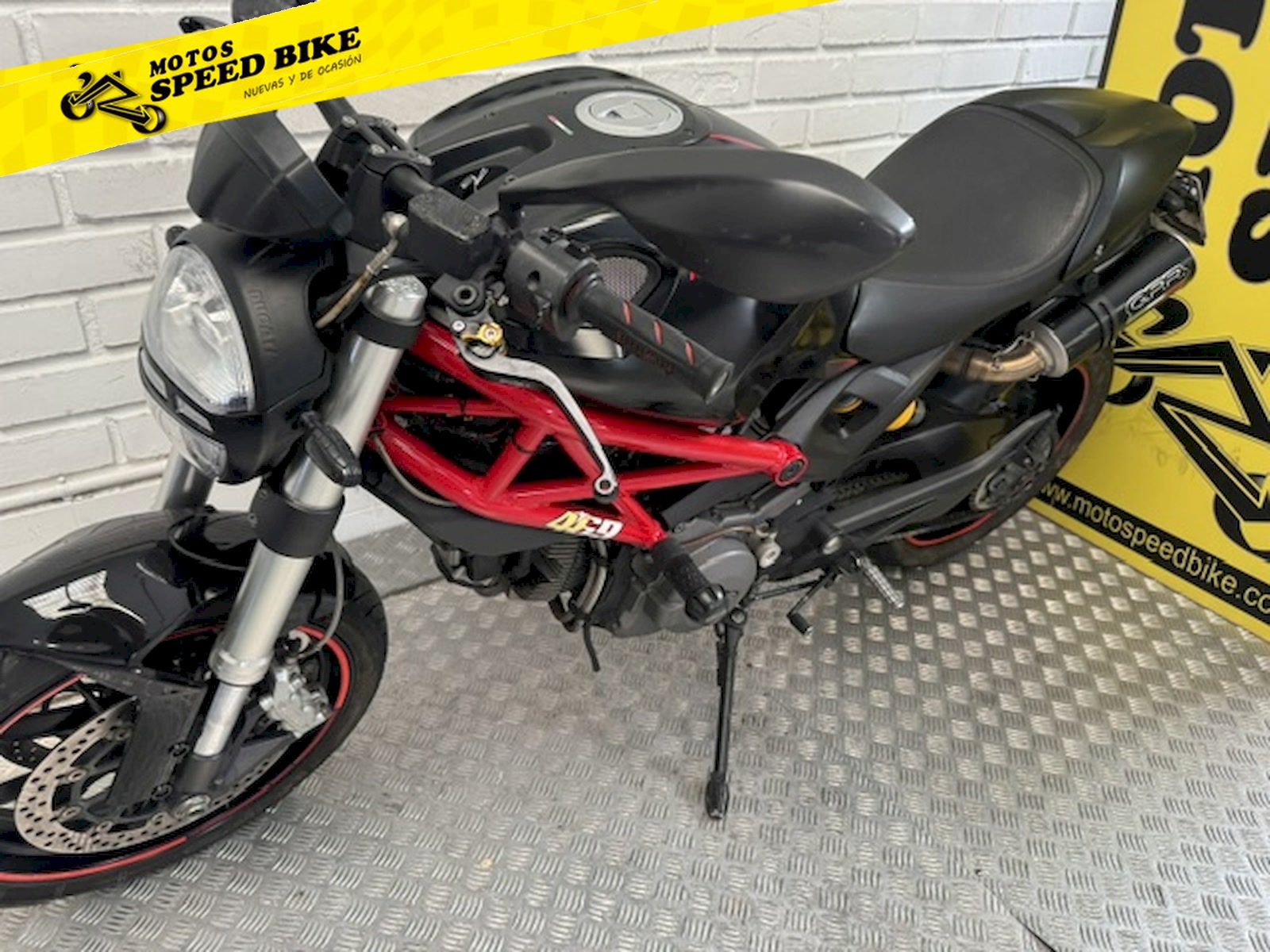 Ducati Monster 796 de ocasión en Madrid - imagen 15