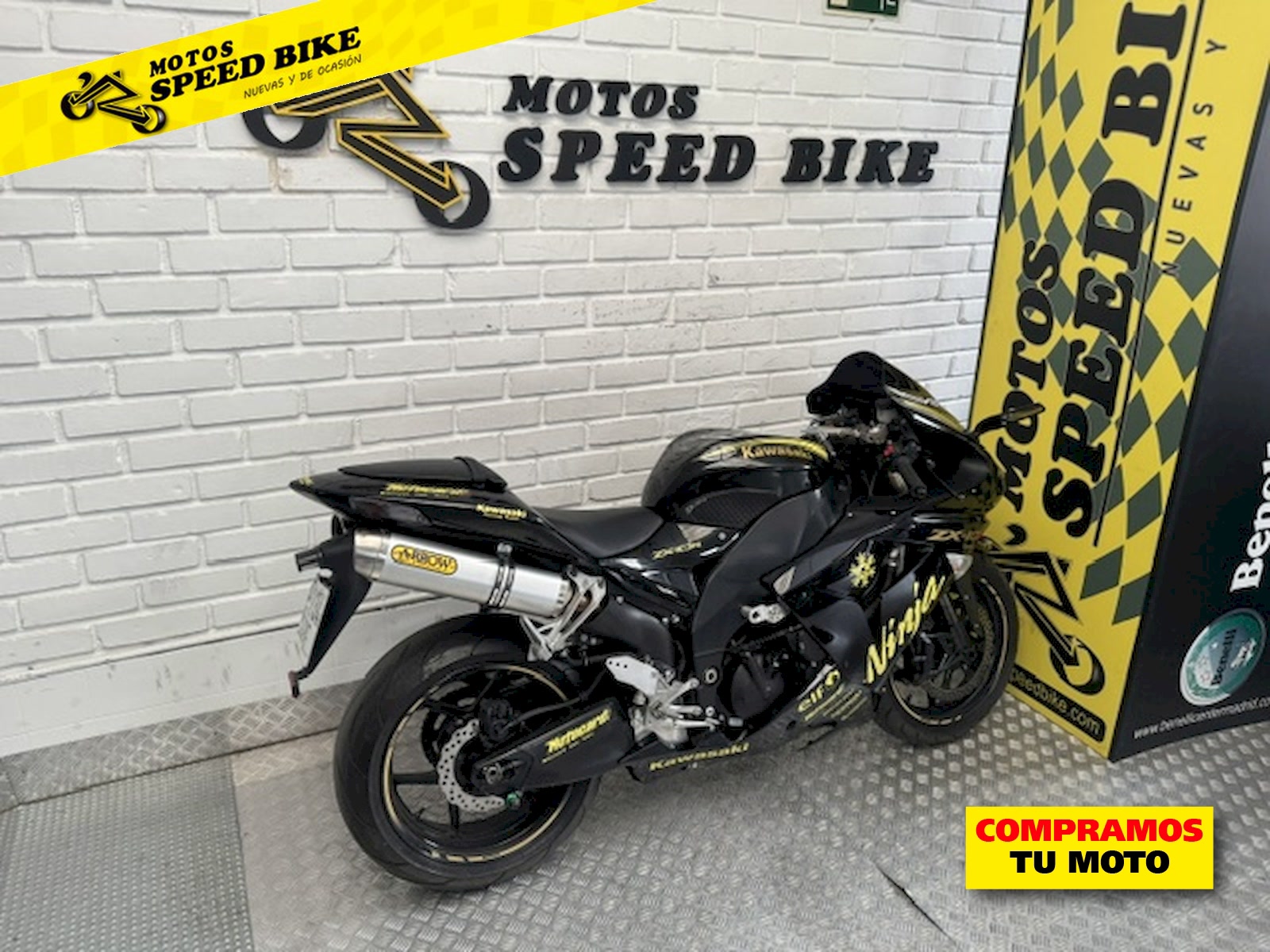 Kawasaki ZX 10R de ocasión en Madrid - imagen 4