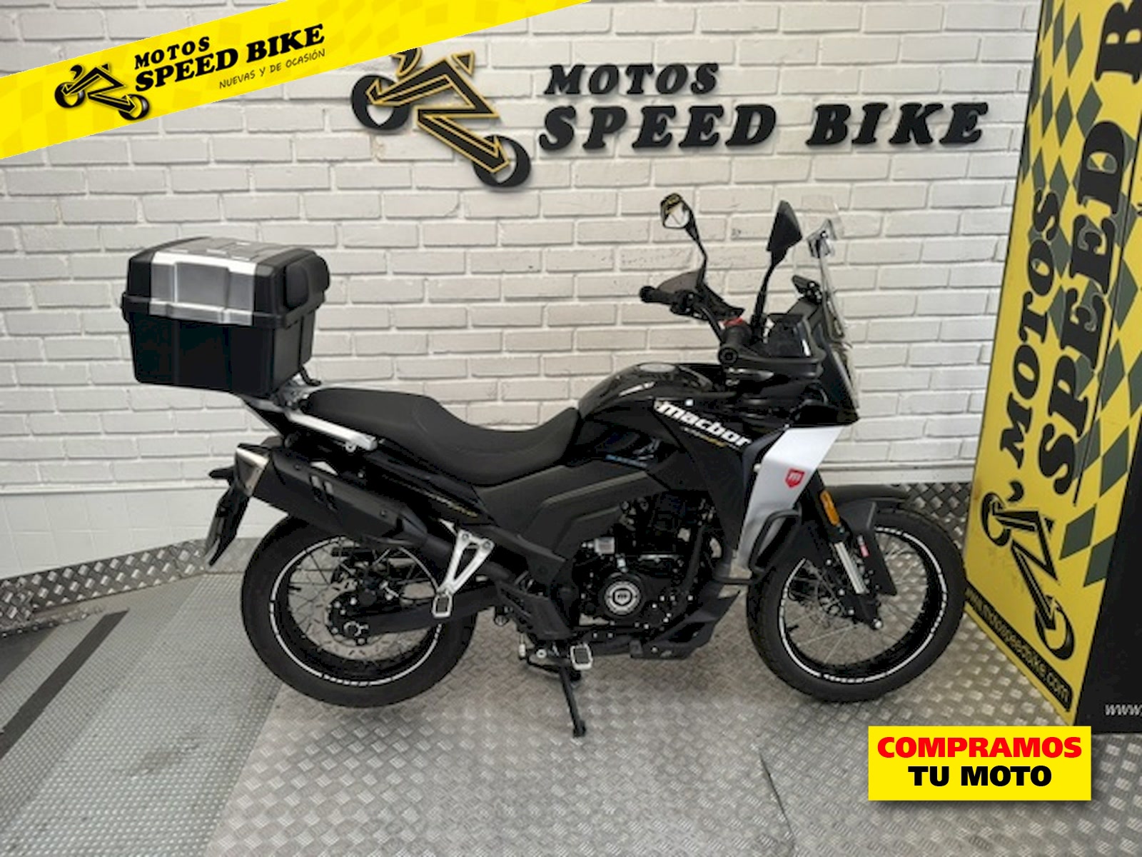 Macbor Montana XR1 125 Evo