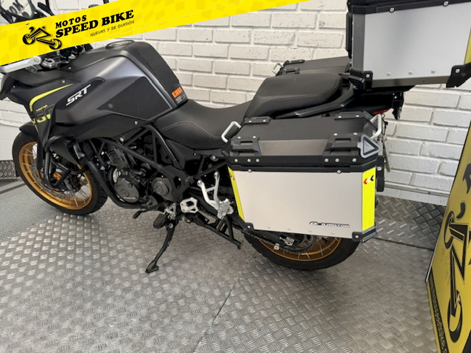 QJ Motor SRT 550 X de ocasión en Madrid - imagen 14