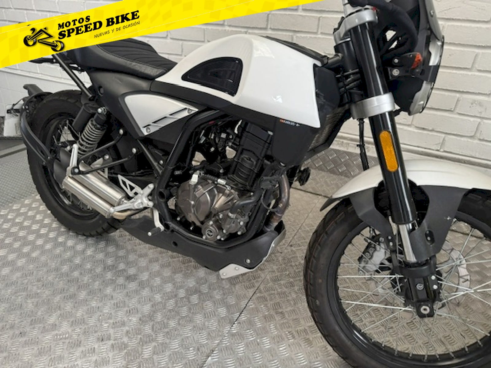 Rieju Century 125 - miniatura 3