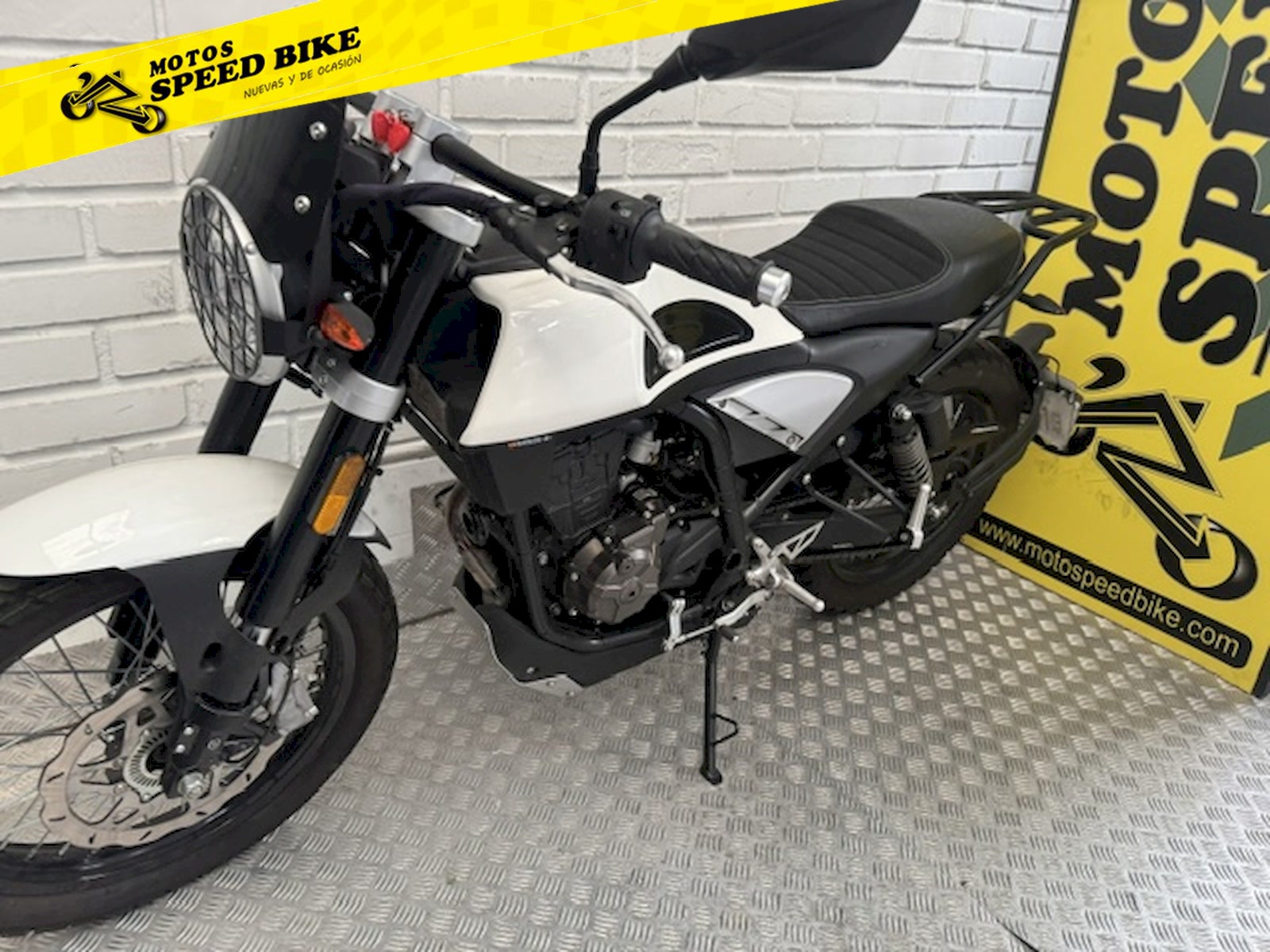 Rieju Century 125 de ocasión en Madrid - imagen 15