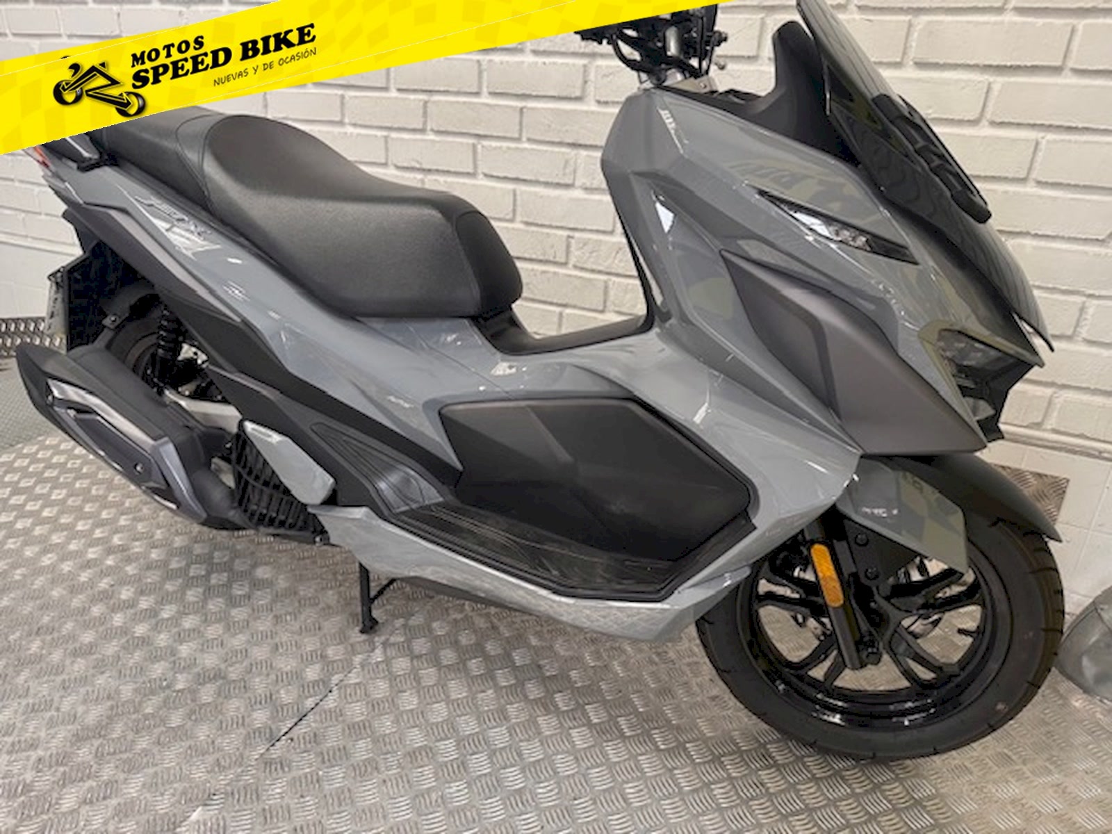 Sym Jet X 125 de ocasión en Madrid - imagen 3