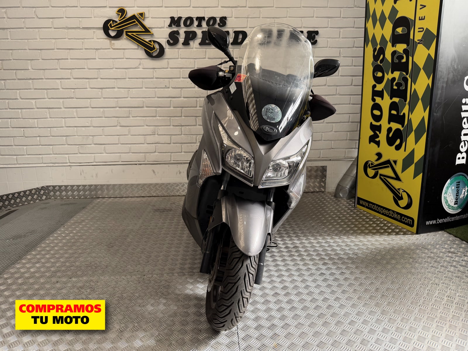 Kymco Grand Dink 300 - miniatura 4