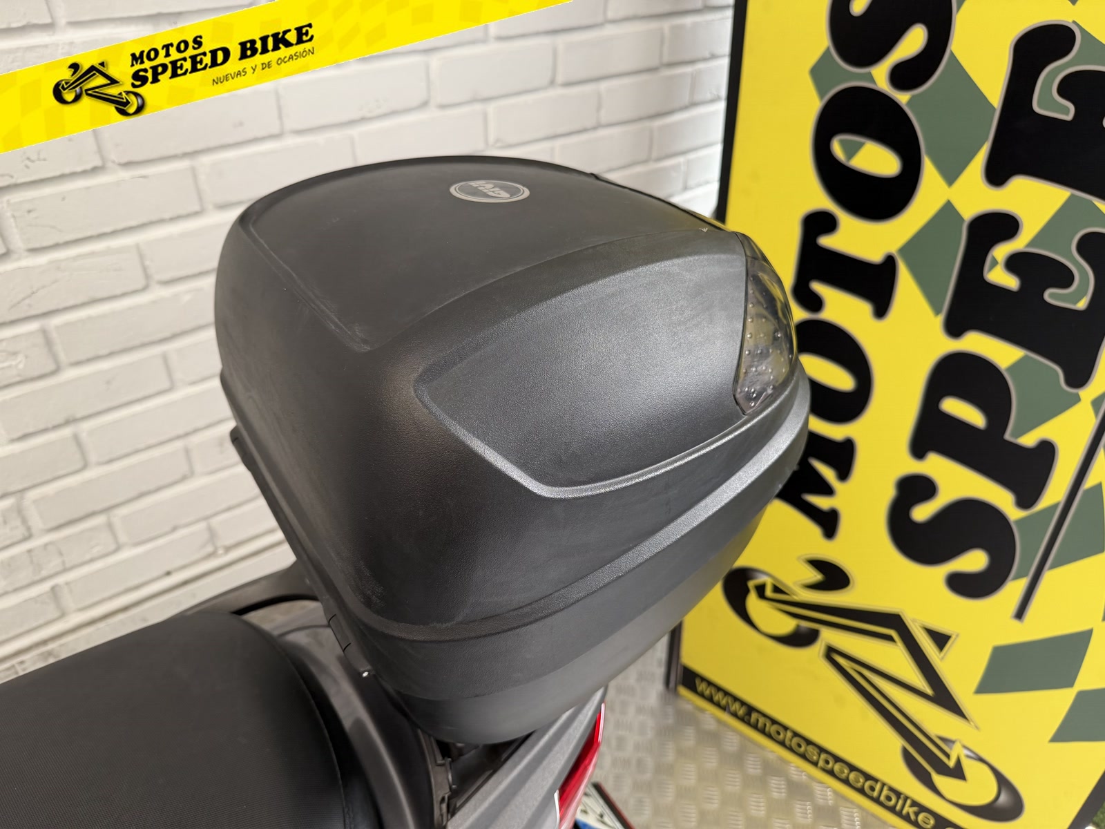 Kymco Grand Dink 300 de ocasión en Madrid - imagen 13
