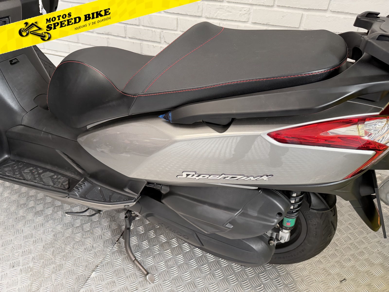 Kymco Super dink 125i ABS de ocasión en Madrid - imagen 18