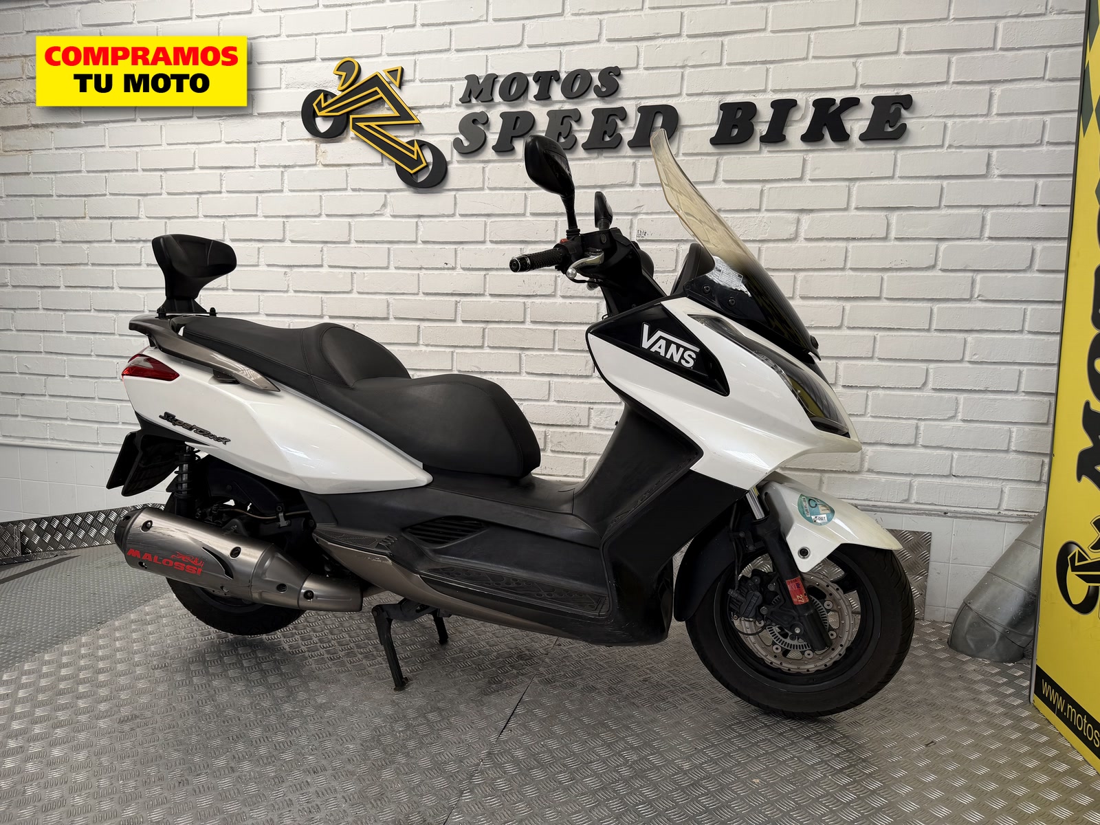Kymco Super dink 125i de ocasión en Madrid - imagen 3