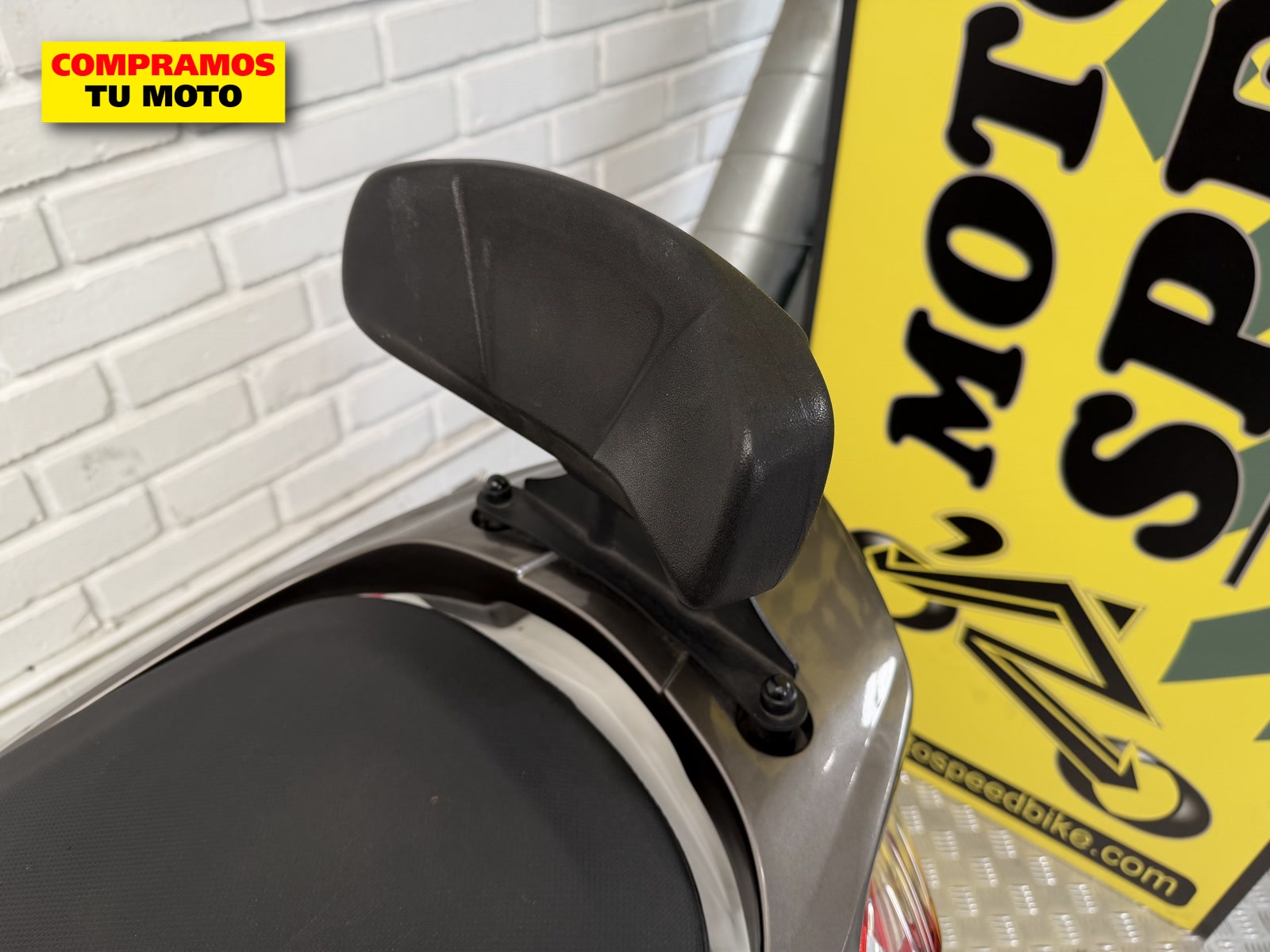 Kymco Super dink 125i de ocasión en Madrid - imagen 11
