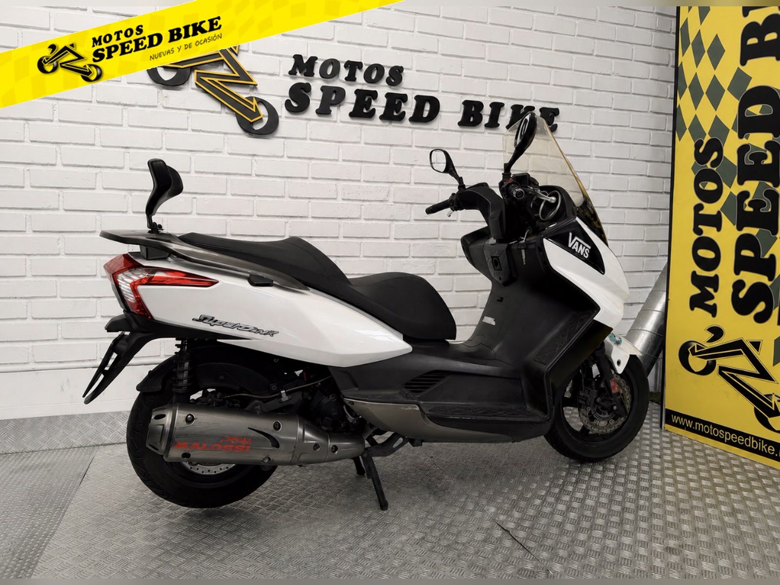 Kymco Super dink 125i de ocasión en Madrid - imagen 5