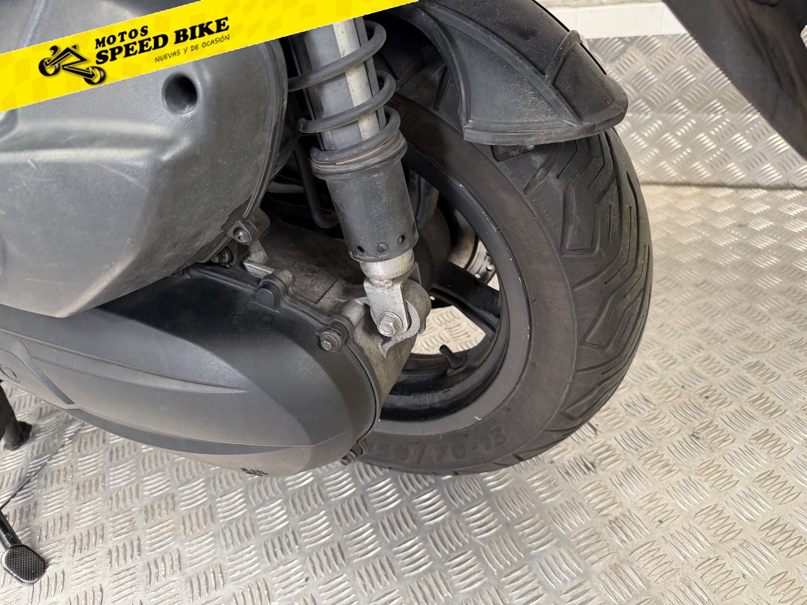 Kymco Super dink 125i de ocasión en Madrid - imagen 10