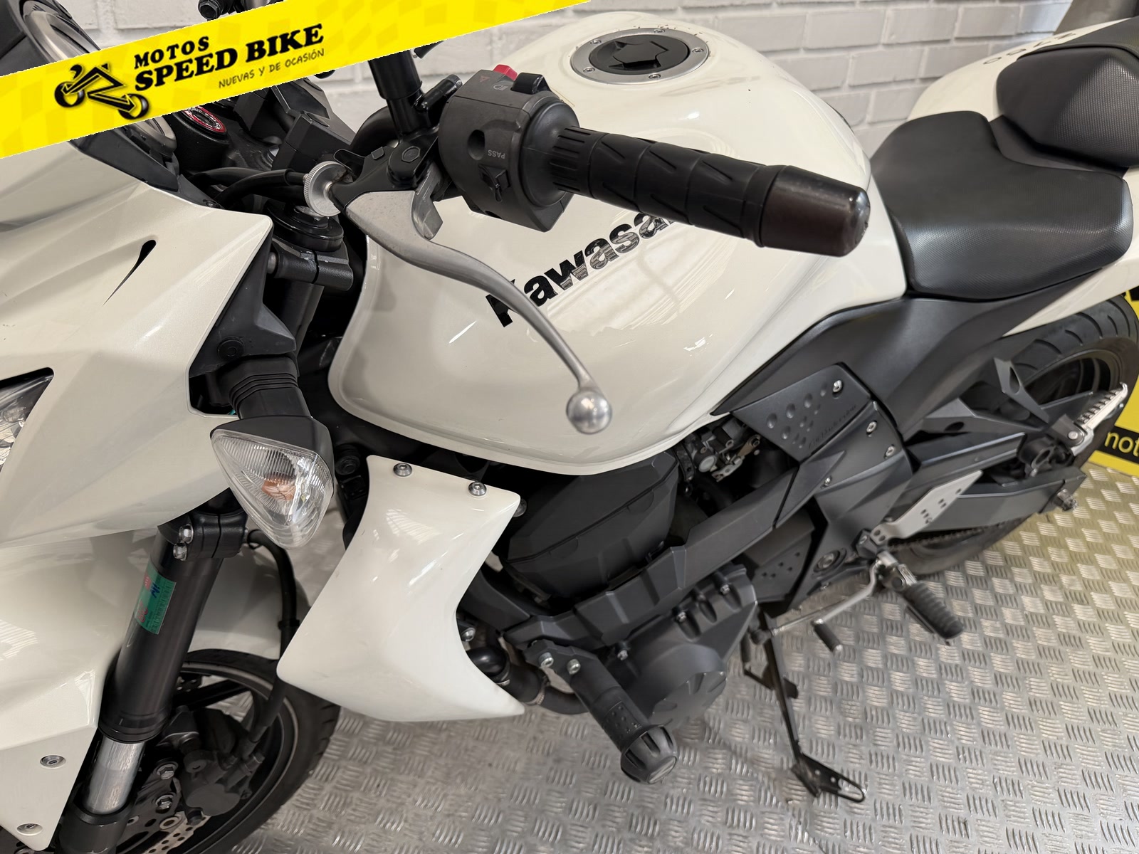 Kawasaki Z 750 ABS de ocasión en Madrid - imagen 17