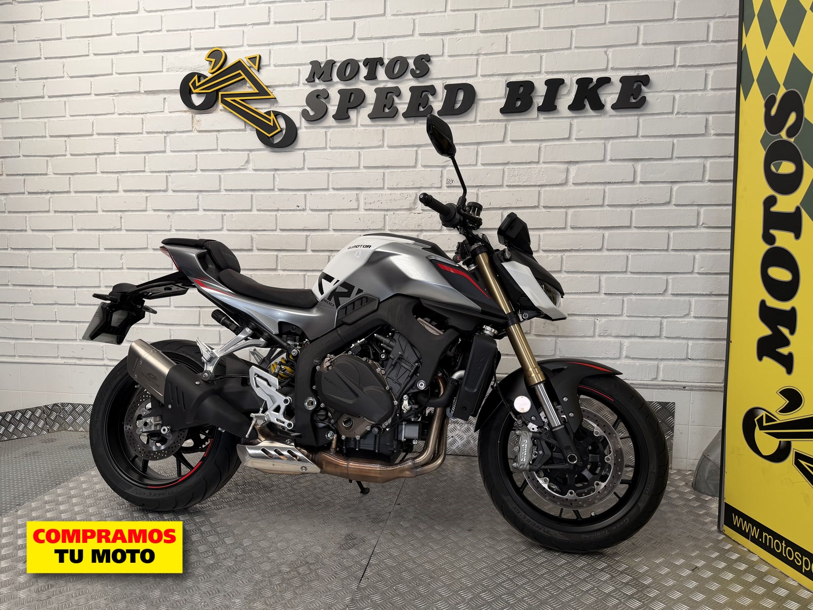 QJ Motor SRK 800 R de ocasión en Madrid - imagen 3