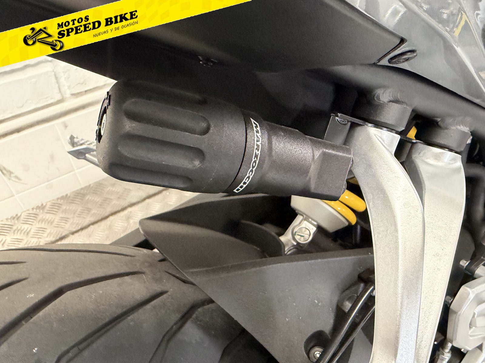 QJ Motor SRK 800 R de ocasión en Madrid - imagen 15