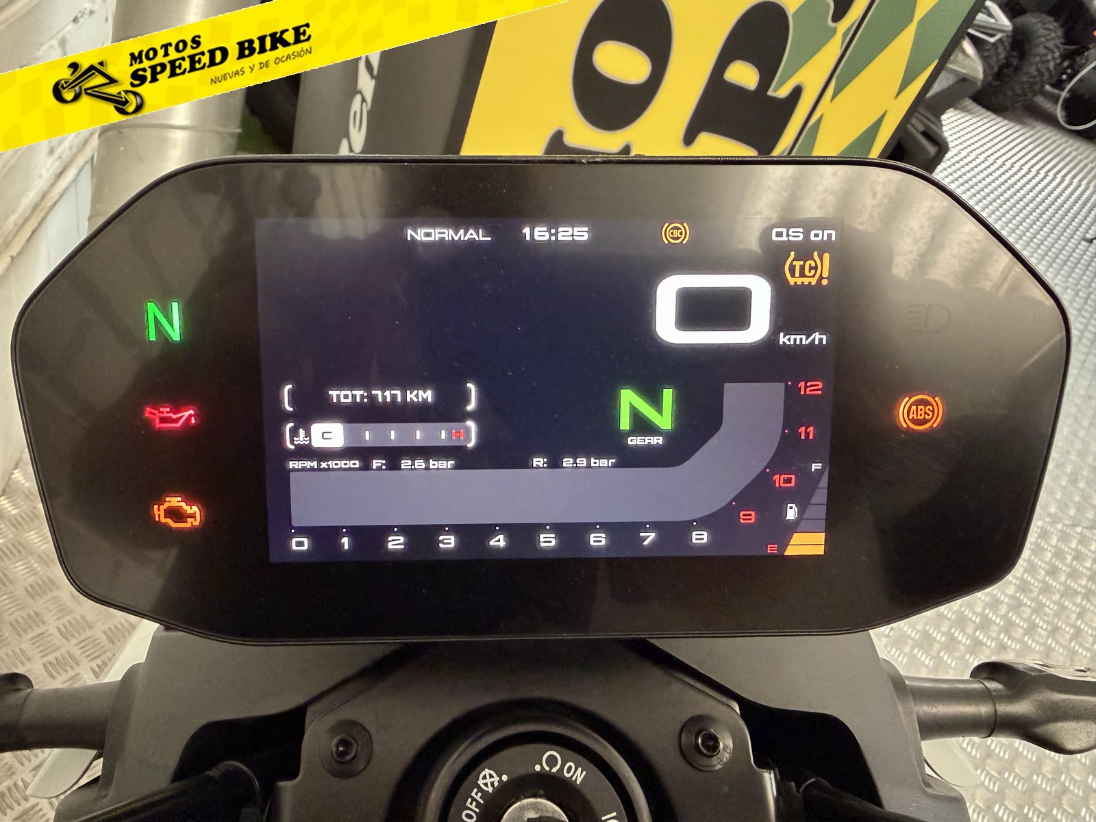 QJ Motor SRK 800 R de ocasión en Madrid - imagen 16